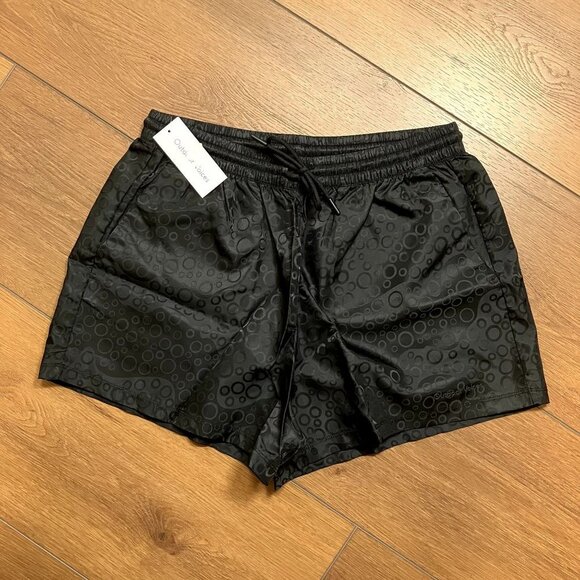 Outdoor Voices Pants - Outdoor Voices NWT GeoShine 2.5" Short  Black Size M